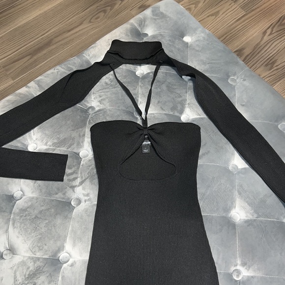 Mini dress - Picture 3 of 3